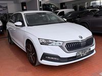 Usata Skoda Octavia Executive 150 CV (110 kW) 2021 Bianco Station wagon