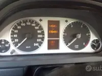 Usata Mercedes B180 109 CV (80 kW) 2006 Grigio Monovolume