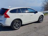 usata Volvo V60 CC momentum