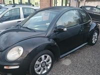 Usata VW New Beetle 104 CV (76 kW) 2006 Nero Utilitaria