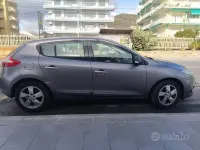 Usata Renault Mégane 110 CV (80 kW) 2011 Giallo Berlina