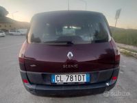 Usata Renault Scénic 100 CV (73 kW) 2003 Rosso Monovolume