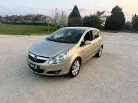 Usata Opel Corsa 80 CV (58 kW) 2009 Oro Utilitaria