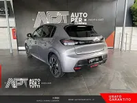 Usata Peugeot 208 Allure 101 CV (74 kW) 2025 Grigio Utilitaria