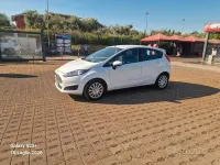 Usata Ford Fiesta Titanium 92 CV (67 kW) 2016 Bianco Utilitaria