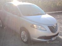 Usata Lancia Ypsilon 85 CV (62 kW) 2015 Grigio Utilitaria