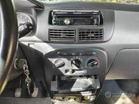 Usata Daihatsu Cuore 58 CV (42 kW) 2005 Nero Utilitaria