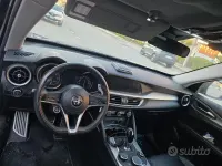 Usata Alfa Romeo Stelvio 179 CV (131 kW) 2017 Blu SUV