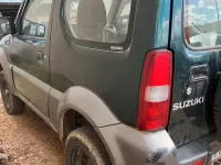 Usata Suzuki Jimny 86 CV (63 kW) 2007 SUV
