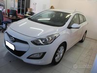 usata Hyundai i30 i30 Wagon 1.6 CRDi Comfort A/T