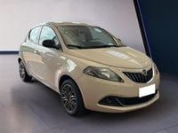 Usata Lancia Ypsilon Gold 70 CV (51 kW) 2021 Bianco Utilitaria