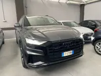 Usata Audi Q8 S-Line 286 CV (210 kW) 2023 Grigio SUV