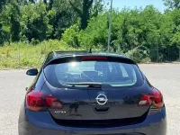 Usata Opel Astra Cosmo 140 CV (102 kW) 2014 Nero Berlina