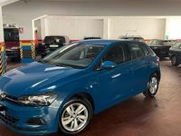 Usata VW Polo Comfortline 75 CV (55 kW) 2018 Blu Berlina