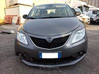 Usata Lancia Ypsilon 69 CV (50 kW) 2017 Grigio Utilitaria