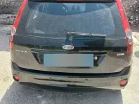Usata Ford Fiesta 68 CV (50 kW) 2006 Nero Utilitaria