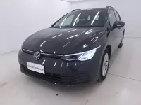 Usata VW Golf VIII Life 116 CV (85 kW) 2023 Grigiogrigio Station wagon