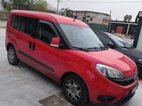 Usata Fiat Doblò Easy 95 CV (69 kW) 2016 Rosso Monovolume