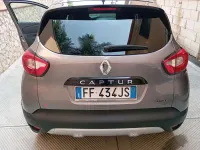 Usata Renault Captur Iconic 90 CV (66 kW) 2017 Grigio SUV