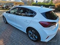 Usata Ford Focus ST 125 CV (91 kW) 2020 Bianco Berlina