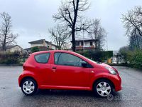 Second-hand Toyota Aygo 68 CP (50 kW) 2010 Roșu Hatchback