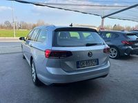 Usata VW Passat Business 122 CV (89 kW) 2021 Scale silver metalizzato Station wagon