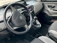 Usata Lancia Ypsilon Silver 85 CV (62 kW) 2014 Bianco Utilitaria