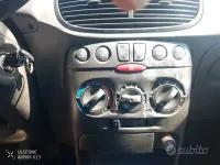 Usata Fiat Punto Active 60 CV (44 kW) 2009 Bluazzurro Utilitaria