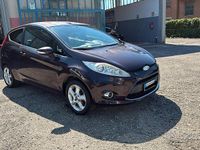 Usata Ford Fiesta Titanium 95 CV (69 kW) 2011 Marrone Utilitaria
