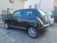 Usata Lancia Ypsilon 77 CV (56 kW) 2010 Nero Utilitaria