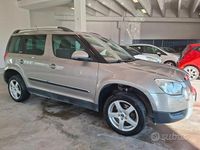 Usata Skoda Yeti Active 105 CV (77 kW) 2013 Grigio SUV