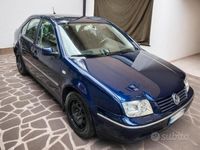 usata VW Bora Trendline 1.6 2001 - Blu