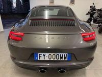 Usata Porsche 991 370 CV (272 kW) 2018 Grigio agata Coupé