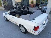 Usata Ford Escort Cabriolet 102 CV (75 kW) 1988 Bianco Cabrio