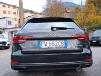 Usado Audi A4 Design 122 CV (89 kW) 2019 Gris Familiar