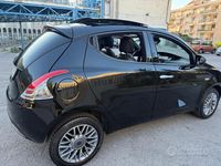 Usata Lancia Ypsilon 85 CV (62 kW) 2015 Nero Utilitaria