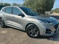 Usata Ford Kuga ST-Line X 120 CV (88 kW) 2022 Grigio SUV