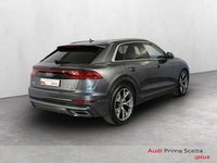 Usata Audi Q8 Ambiente 286 CV (210 kW) 2019 Grigio daytona perlato SUV