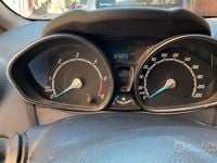 Usata Ford Fiesta 75 CV (55 kW) 2014 Berlina