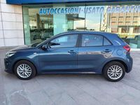 Usata Kia Rio Comfort 101 CV (74 kW) 2021 Blu/azzurro Berlina