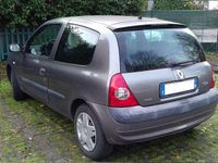 Usata Renault Clio II Authentique 58 CV (42 kW) 2003 Grigio Berlina