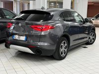 Usata Alfa Romeo Stelvio Business 160 CV (117 kW) 2022 Grigio SUV
