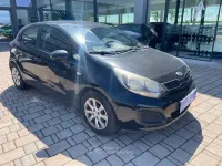 Usata Kia Rio LX 86 CV (63 kW) 2012 Nero Berlina