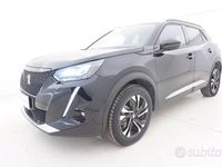 Usata Peugeot e-2008 Allure 100 kW (136 CV) 2021 Nero SUV