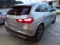 Usata Mercedes GLA200 Premium 150 CV (110 kW) 2025 Argento SUV