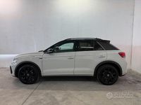 Usata VW T-Roc R-line 110 CV (80 kW) 2023 Grigio SUV