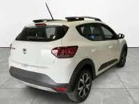 Usata Dacia Sandero Comfort 101 CV (74 kW) 2022 Bianco ghiaccio Berlina
