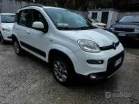 Usata Fiat Panda 4x4 S 75 CV (55 kW) 2014 Bianco Utilitaria