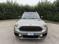 Begagnad Mini Cooper D Countryman Hype 150 HK (110 kW) 2018 Grå SUV