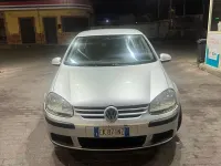 Usata VW Golf V 105 CV (77 kW) 2004 Nero Utilitaria
